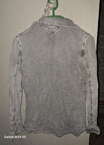 Gri Denim Düğmeli Kadın Gömlek - Görsel 2