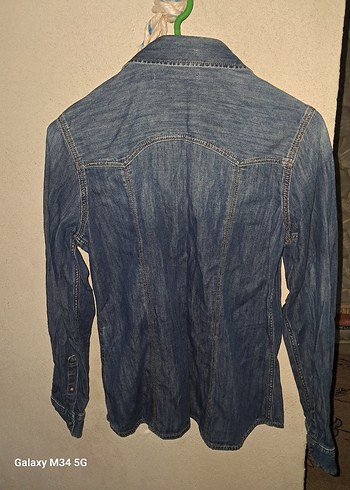 Düğmeli Mavi Denim Kadın Gömlek - Görsel 2