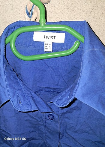 Mavi Keten Gömlek, Düğmeli, Uzun Kollu - Görsel 2