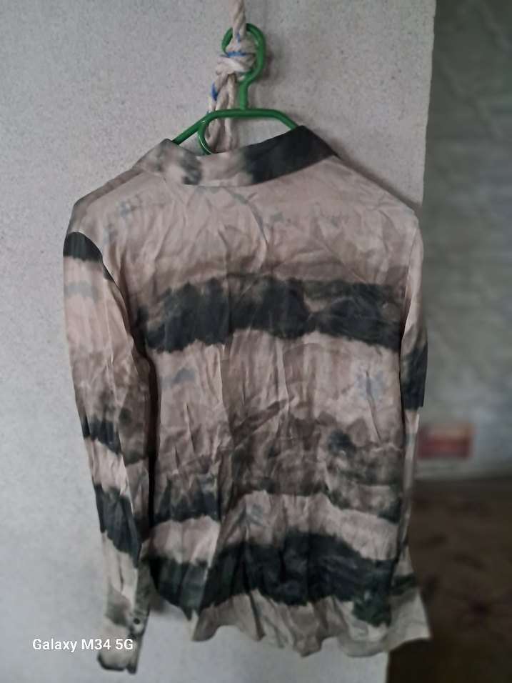 Gri Batik Desenli Uzun Kollu Keten Gömlek - Görsel 3