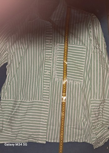 Düğmeli Yeşil Çizgili Kadın Keten Gömlek - Görsel 4