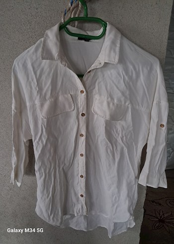 Düğmeli Beyaz Keten Kadın Gömlek - Görsel 2