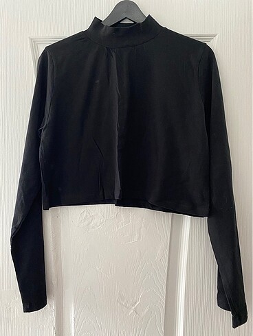 Siyah Crop Bluz