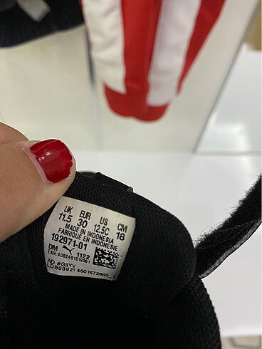 30 Beden siyah Renk Puma erkekÇocuk spor ayakkabı
