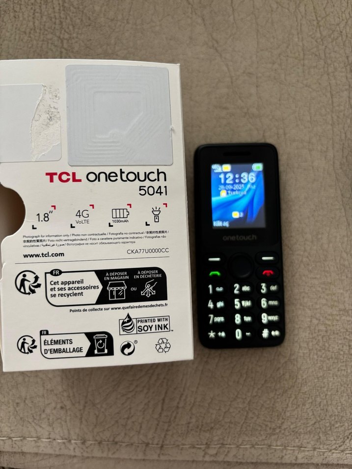 Küçük Siyah Tuşlu Telefon TLC marka - Görsel 3