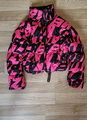 BERSHKA MONT