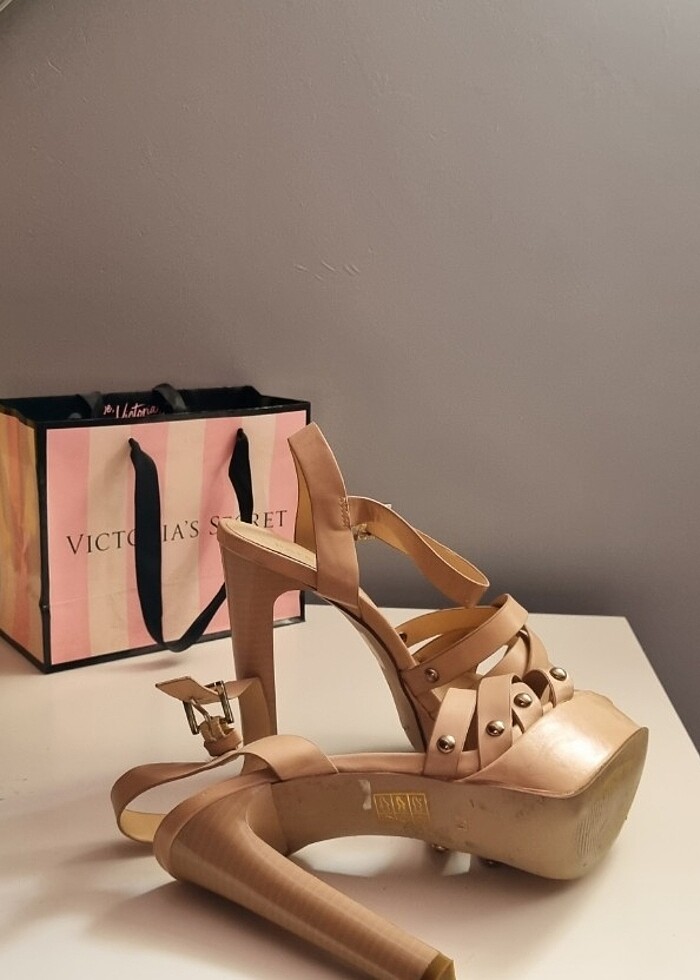 PERSPECTİVE KREM TOPUKLU ABİYE AYAKKABI - Görsel 4