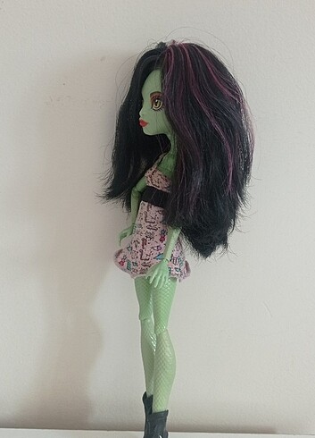 Beden Monster High Create A Monster