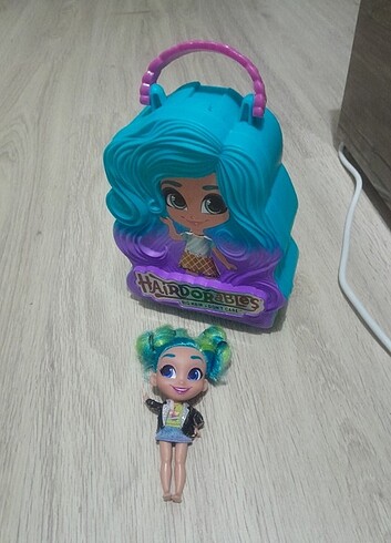 Hairdorables bebek