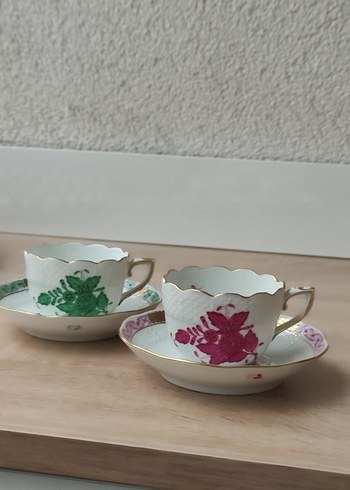 Pastel Renkli Çiçek Desenli Porselen Fincan Seti