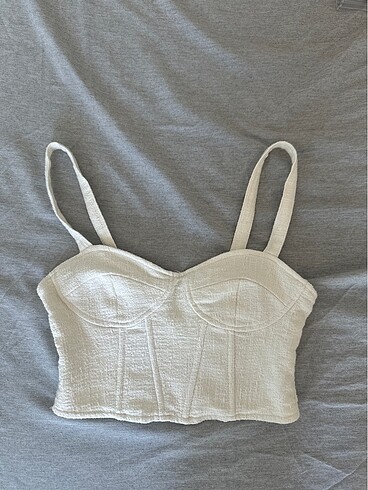 bershka krem crop