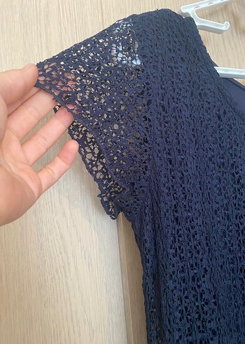 Dantel Detaylı V Yakalı Lacivert Triko Elbise
