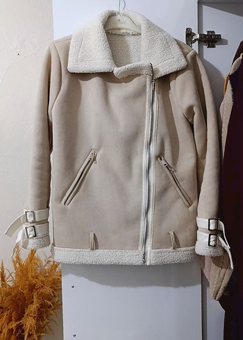 Bej Kürklü süet Kadın Kışlık Mont - Görsel 2