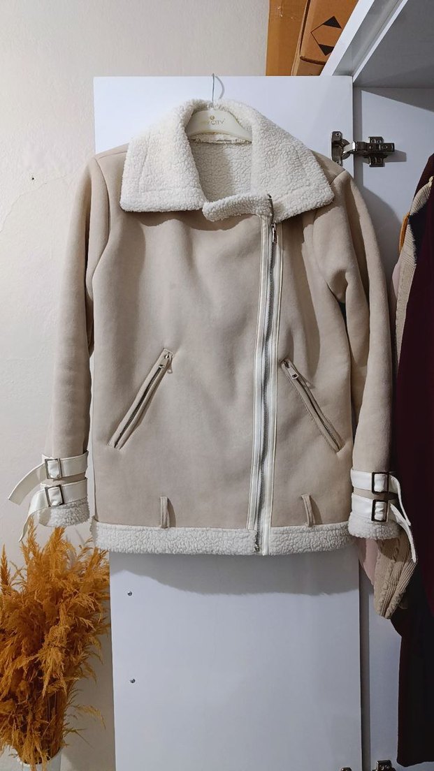 Bej Kürklü süet Kadın Kışlık Mont - Görsel 2