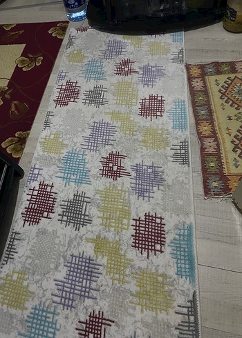 Çok Renkli Bağlama Desenli Halı