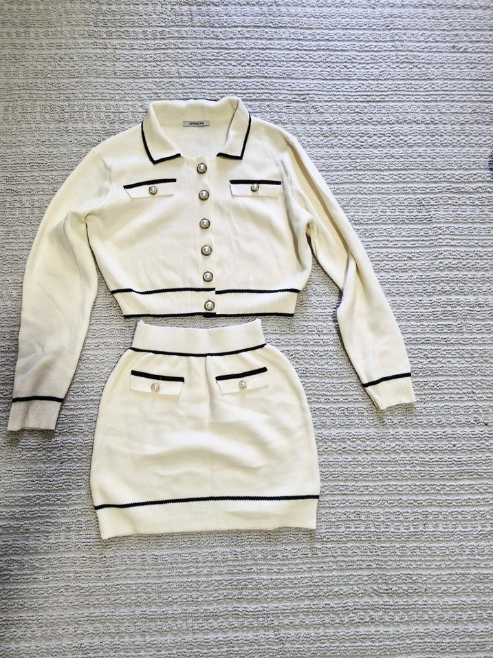 Krem düğme detaylı triko takımı - Görsel 5