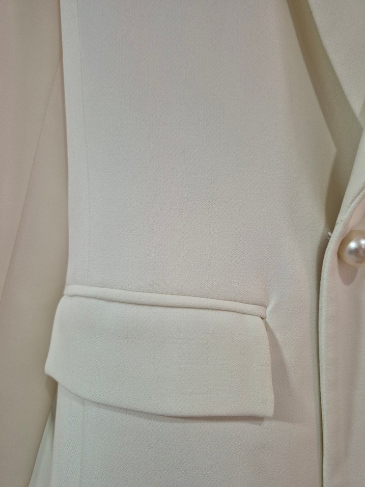 Koton Düğmeli Beyaz Kadın Blazer - Görsel 5