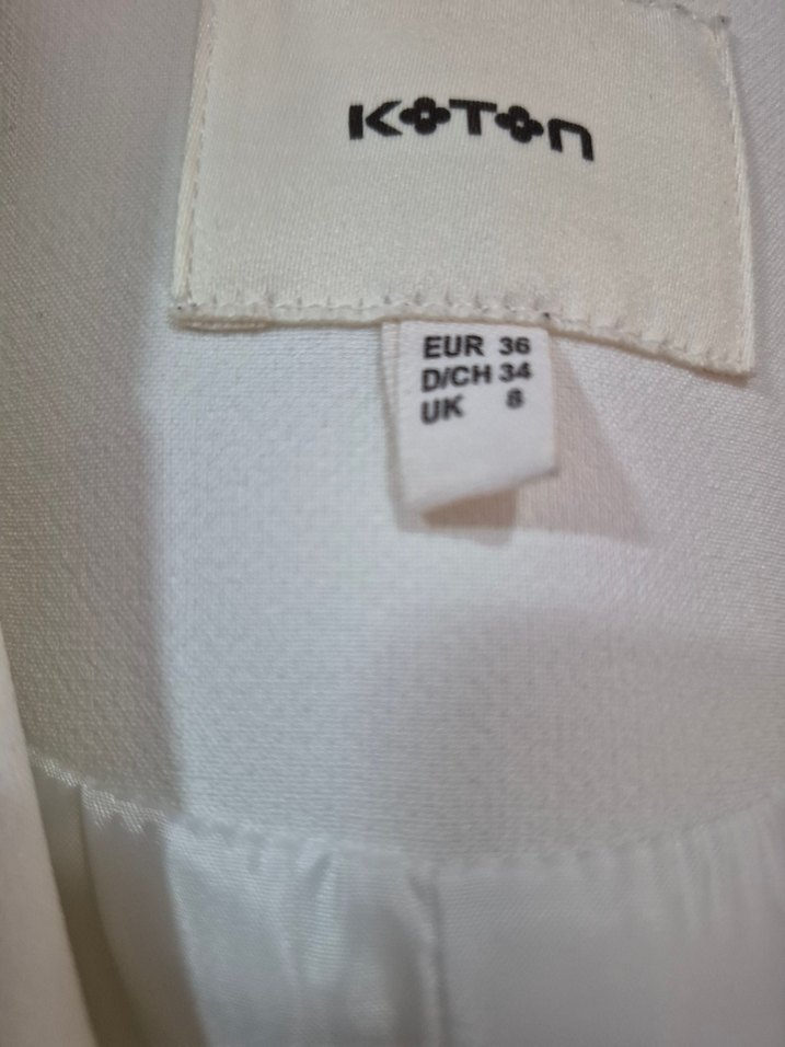 Koton Düğmeli Beyaz Kadın Blazer - Görsel 4