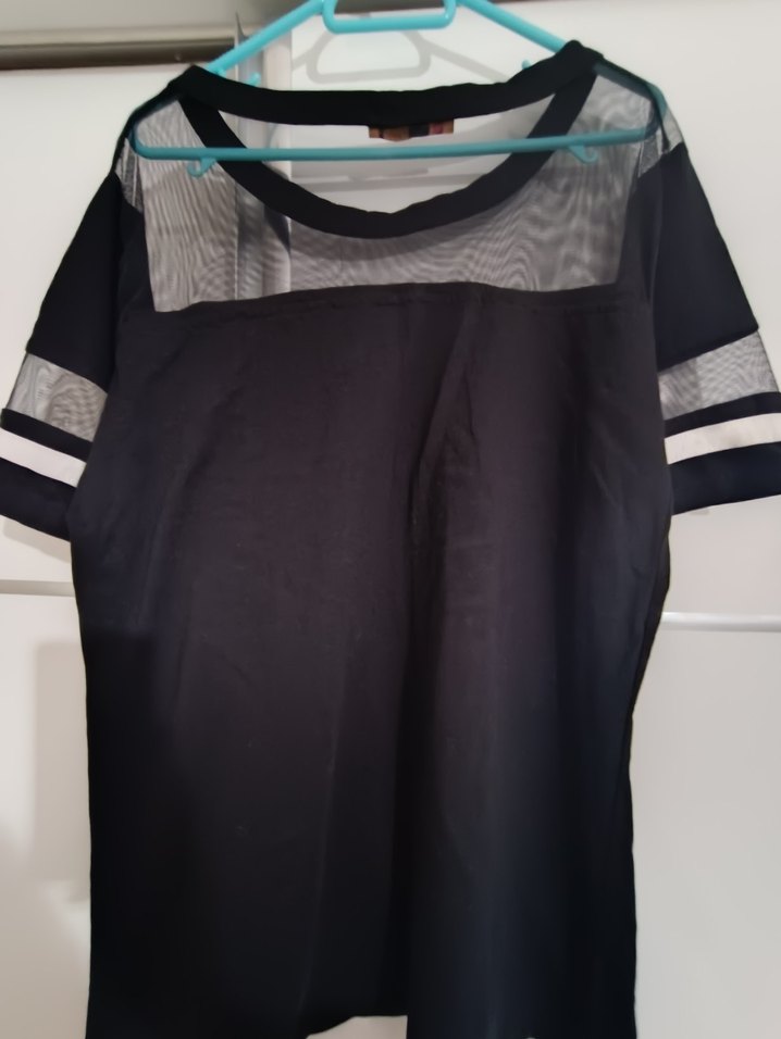 Siyah Dantel Detaylı Kadın Tişört - Görsel 2