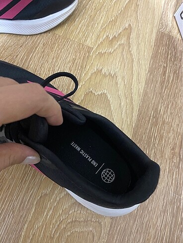 38,5 Beden siyah Renk Adidas runfalcom 3.0 ayakkabı 38.5