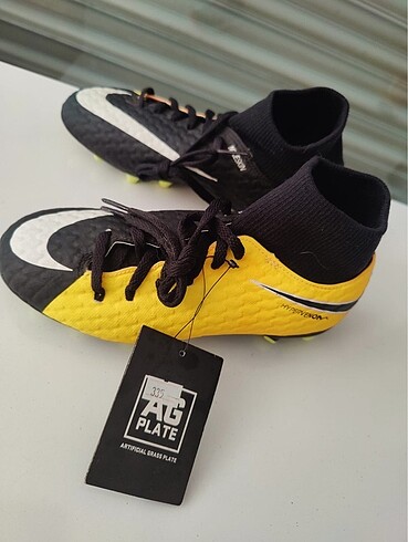 33 Beden Nike hypervenom