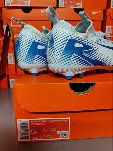 34 Beden Nike vapor çocuk kramponu