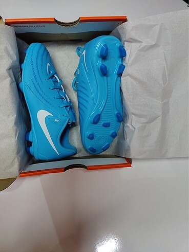 Nike Nike phantom çocuk kramponu(32-38,5)
