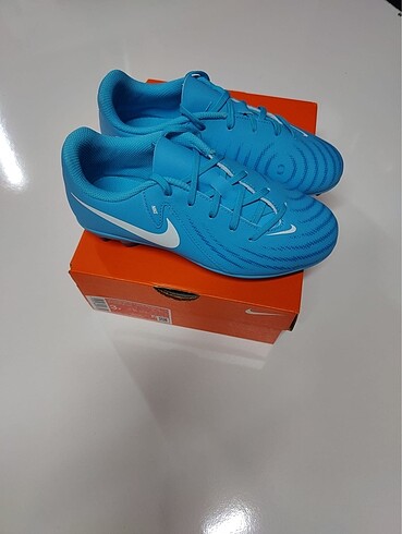 35 Beden Nike phantom çocuk kramponu(32-38,5)