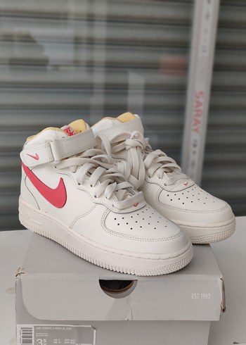 diğer Beden Nike Air force 1 mid (36,5-37,5)