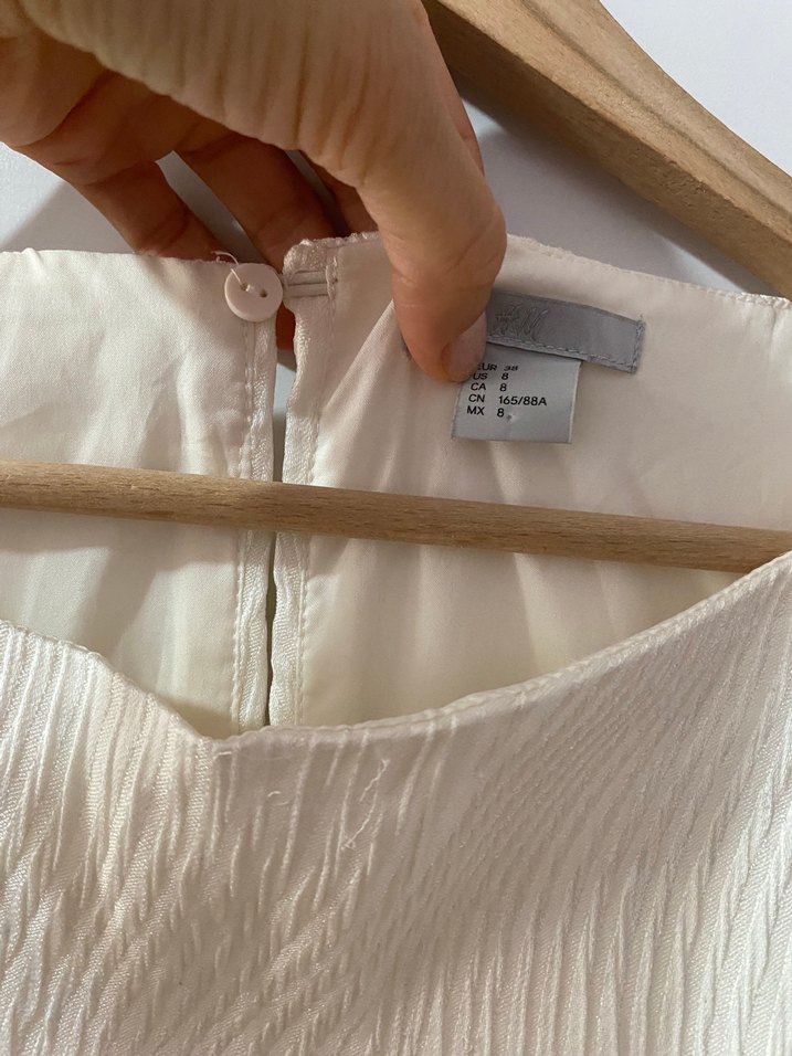 Kadın Beyaz Keten Piliseli Midi Elbise - Görsel 3