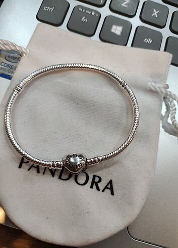 Pandora Pandora kalp bileklik