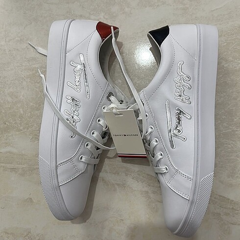 41 Beden beyaz Renk Tommy Hilfiger Orijinal Kadın Spor Ayakkabı