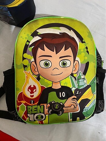 Beden Ben10 kabartmalı çanta
