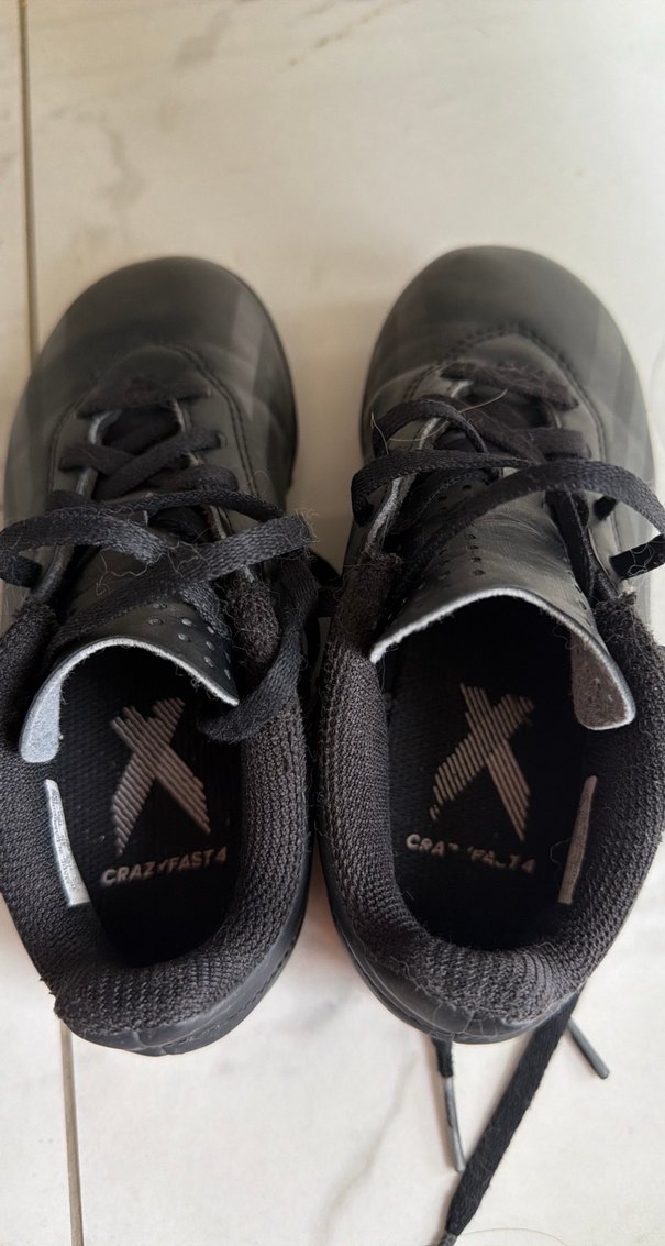 Erkek Çocuk Siyah Cırtlı Spor Ayakkabı - Görsel 2