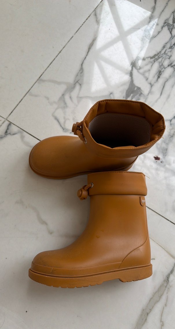 Bej Parlak Tokalı Kız Çocuk Botu - Görsel 2