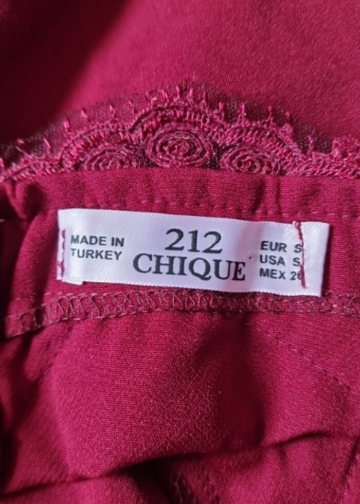 Kırmızı Elbise - Görsel 3