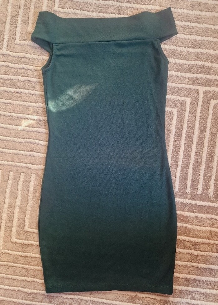 Zümrüt yeşili elbise - Görsel 2