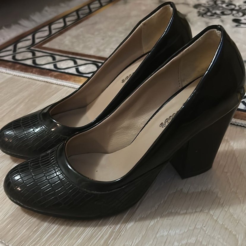 Siyah Yılan Desenli Bağcıklı Stiletto - Görsel 4