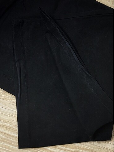 42 Beden siyah Renk Bershka Medium Rise Cargo Straight 42