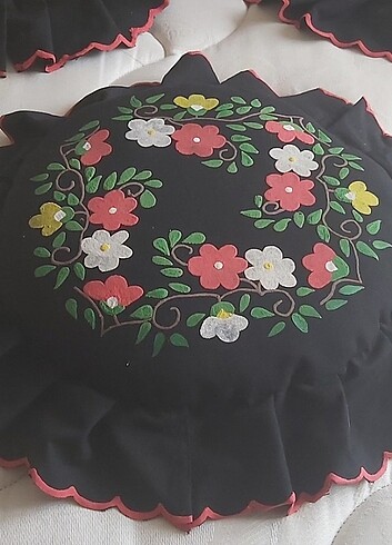 Yuvarlak, Kabartma Boyama, 6 Adet Koltuk Kırlenti..