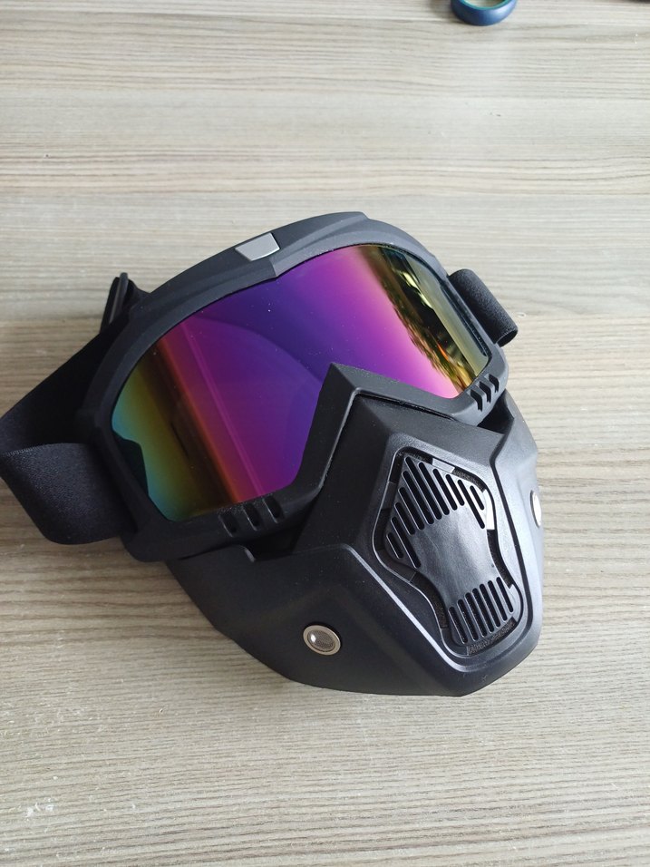 Karanlık Çok Renkli Kamuflaj Motosiklet Kaskı - Görsel 3