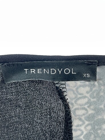 xs Beden çeşitli Renk Trendyol & Milla Bluz %70 İndirimli.