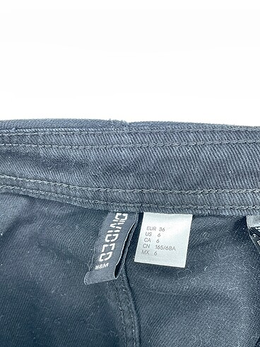 36 Beden siyah Renk H&M Kısa Elbise %70 İndirimli.