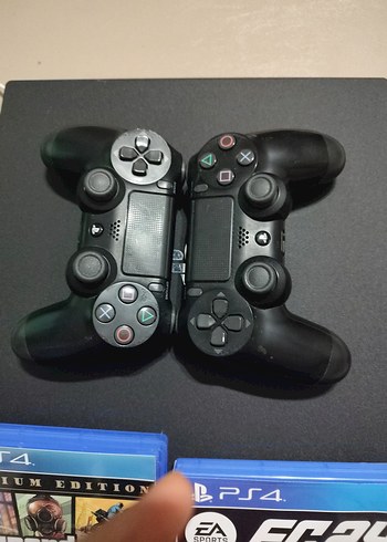 PS4 Konsol, pro 2 kol, 2 Oyun ve Stand - Görsel 3