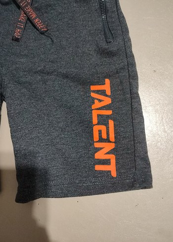 Gri Bel Bantlı Erkek Şort 7.8 yaş - Görsel 4