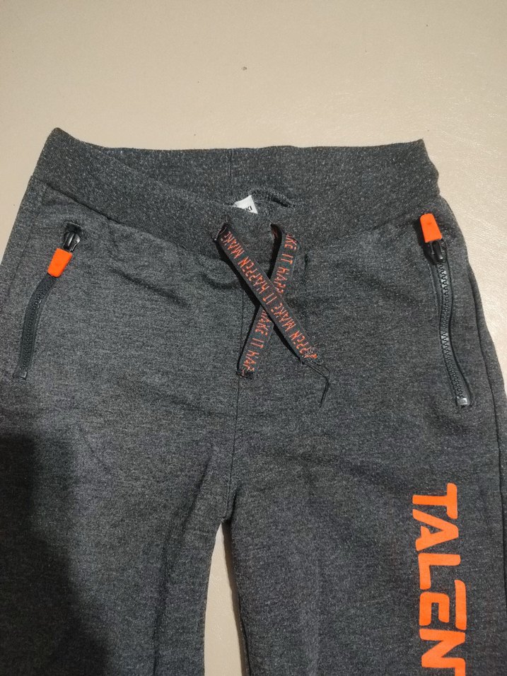 Gri Bel Bantlı Erkek Şort 7.8 yaş - Görsel 3