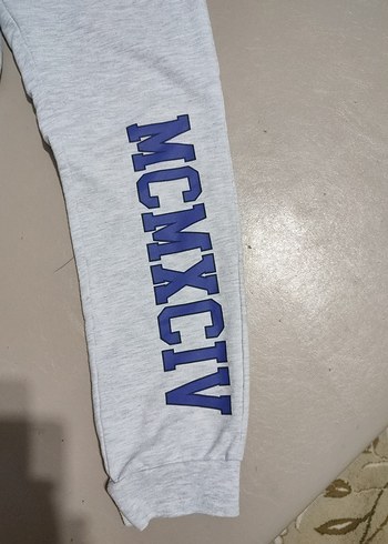 Gri Baskılı Erkek Çocuk Eşofman Altı 8.9 yaş - Görsel 4