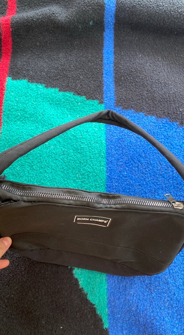 Siyah Fermuarlı Kadın Spor Çantası - Görsel 2