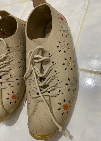 Bej Bağcıklı Minimalist Kadın Spor Ayakkabı - Görsel 2