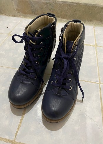 Koyu Mavi Kadın Dolgu Topuklu Bot - Görsel 2